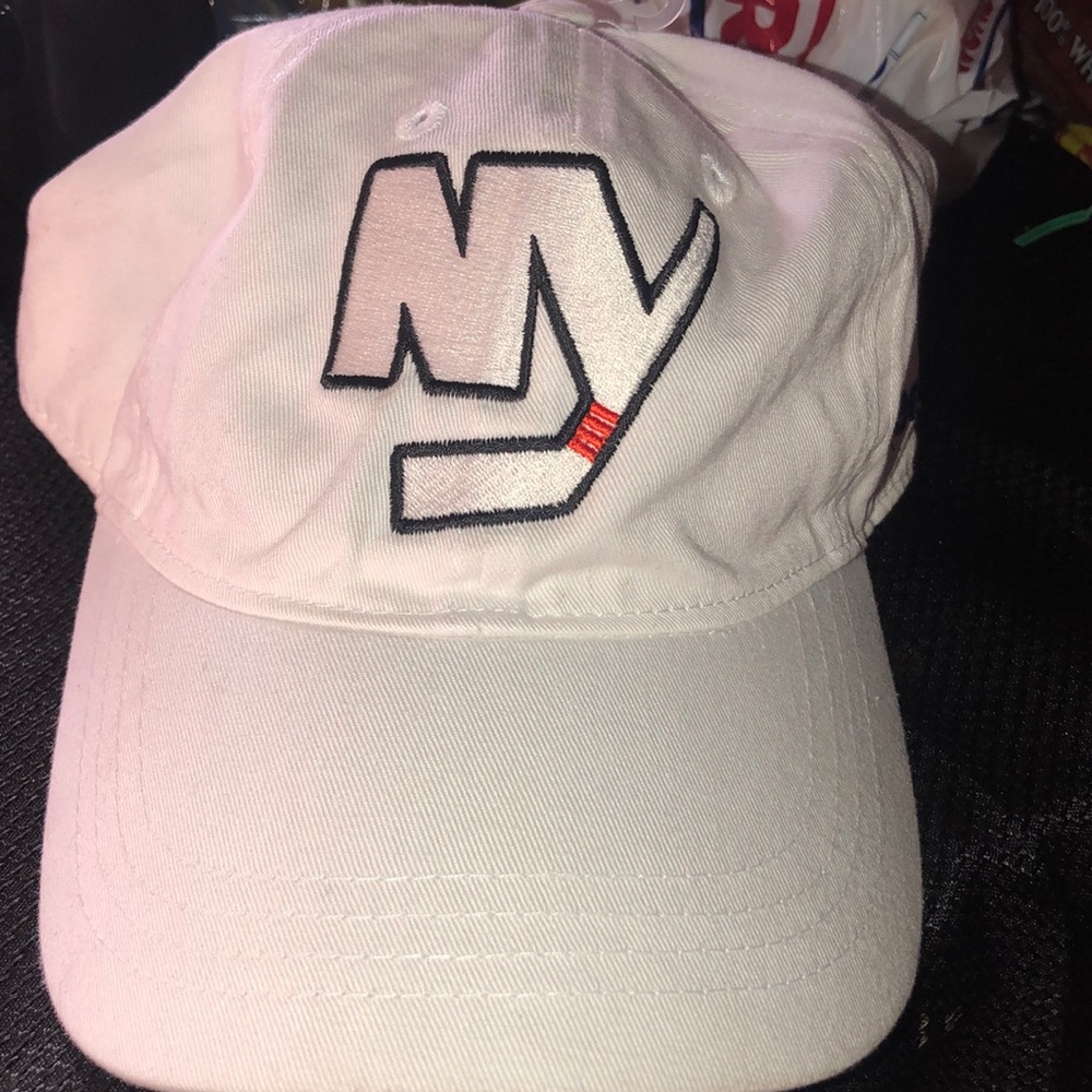 Reebok hat